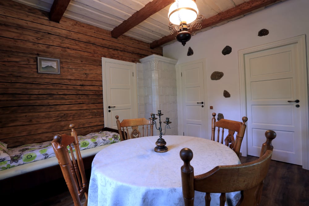 Maple room